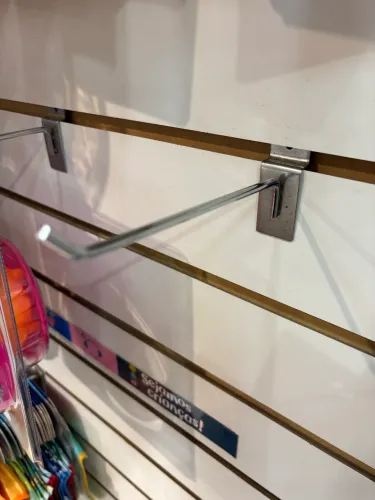 Ganchos Expositores P/ Painel Canaletado 