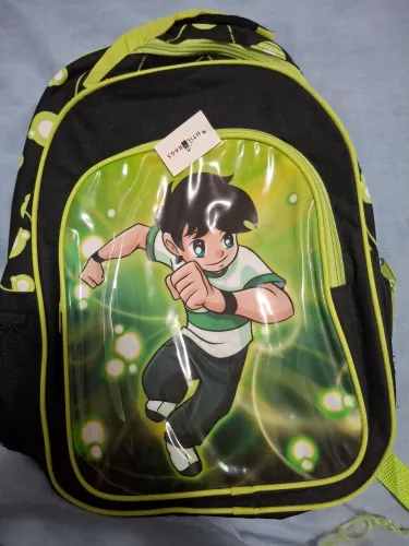Mochila Ben 10 tam grande com bolsos laterais, nova!