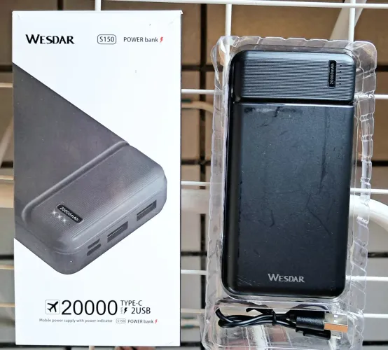 Adaptador, Carregador e Fone de ouvido