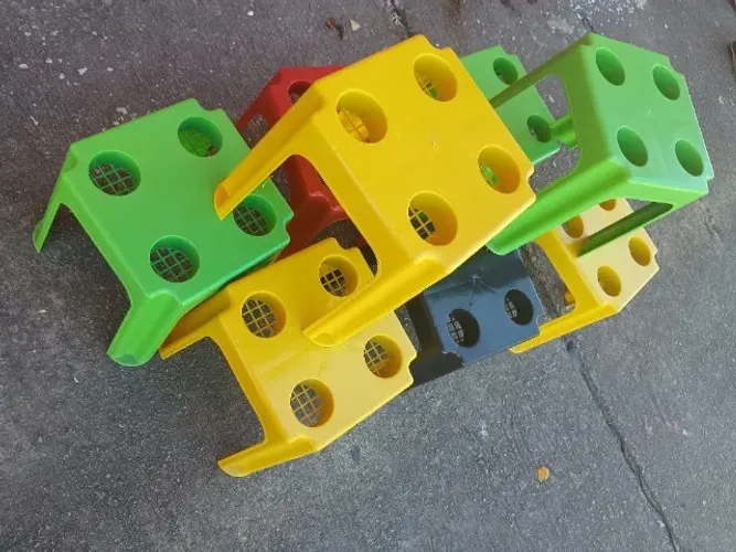 Mesa porta copos compacta