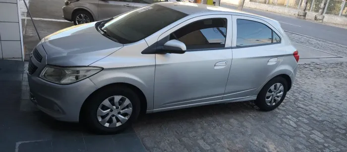 Chevrolet Onix JOY Hatch 1.0 8V Flex Mec. 4P 2018