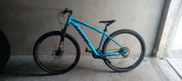 Bicicleta Aro 29 Lotus CXR - Shimano 21v - Freio a disco - Semi nova