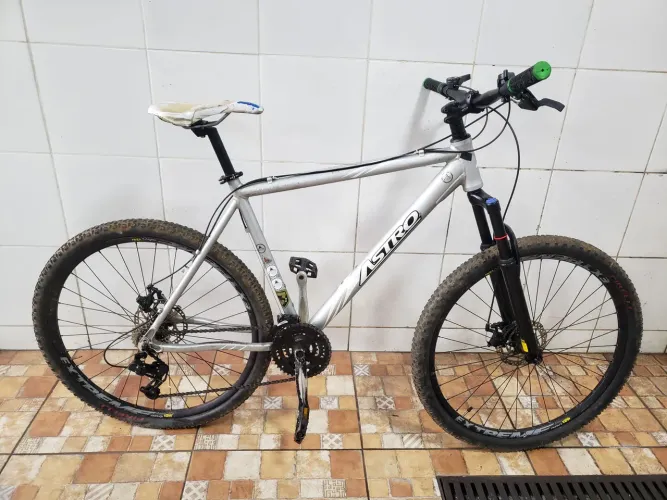 Bicicleta Astro aro 27.5 gringo 