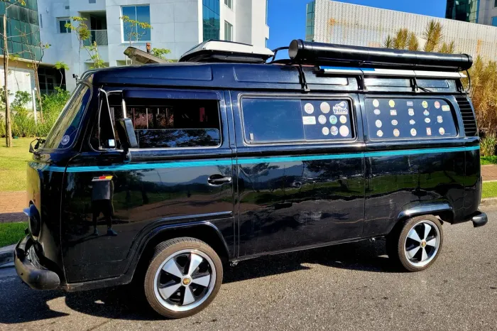 Volkswagen Kombi Standard/ Luxo/ Serie Prata 1998