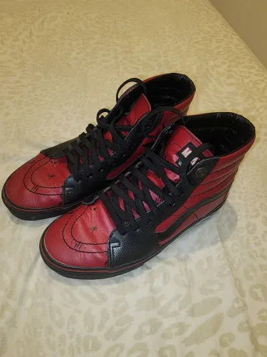 Vans x Marvel Sk8-hi Deadpool Tamanho 39