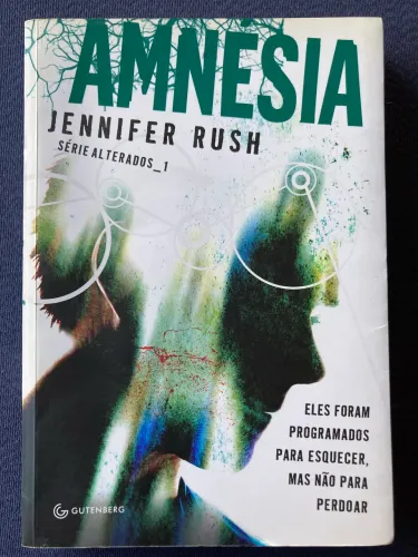 Livro Amnésia de Jennifer Rush