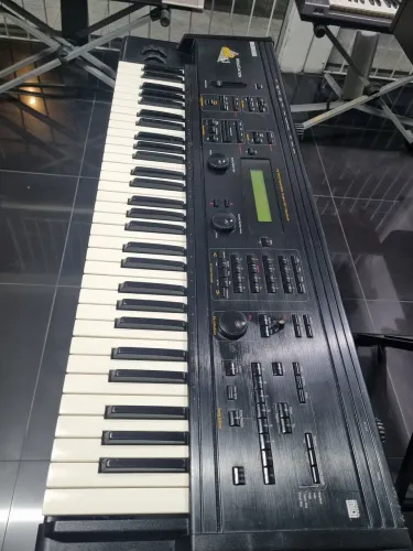 Teclado Sintetizador Ensoniq MR61