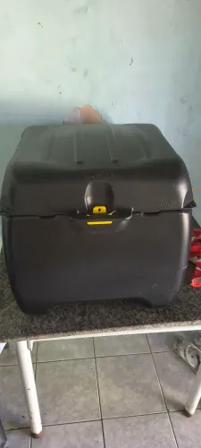 Baú pra vender hj 550 reais menor preço , baú de 160 litros completo com suporte e tudo