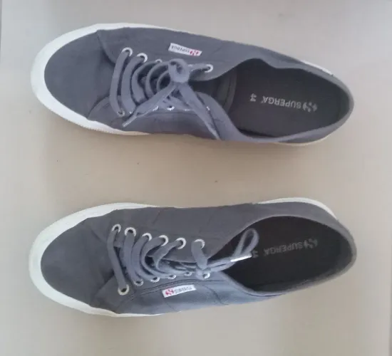 Tênis da gringa casual Superga