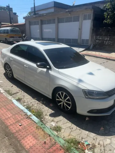 Volkswagen Jetta Comfortline 2.0 T.flex 8V 4P Tipt. 2014