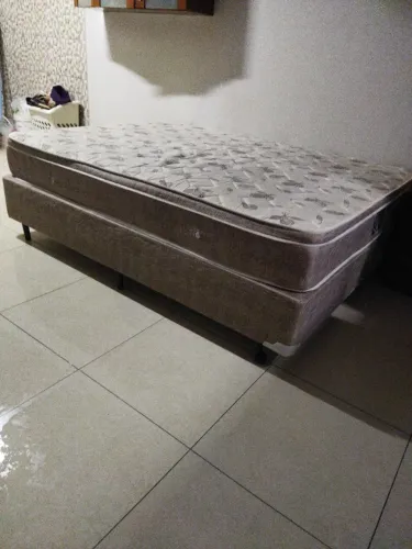 Cama Queen size