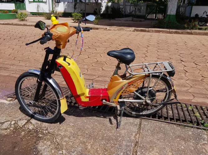Vendo bike elétrica Souza, também faço negócio, aceito propostas 