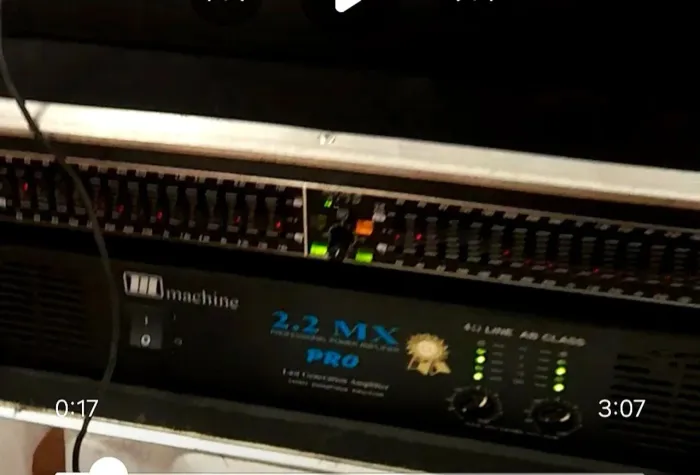Aparelhagem Profissional Machine behringer e Rack 