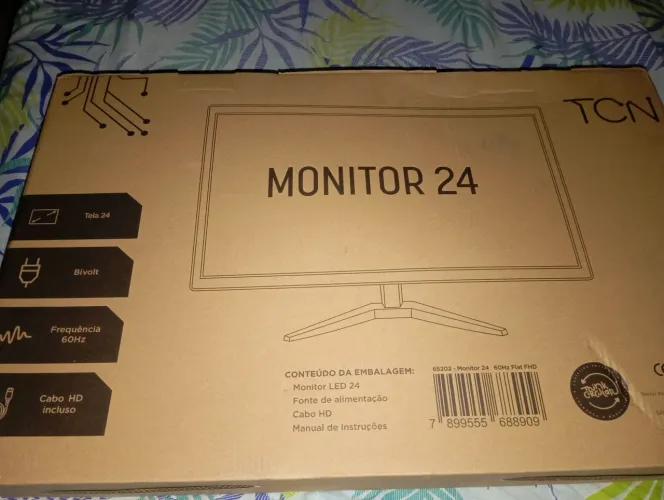 Vendo Monitor TCN 24 polegadas, Completo zerado na caixa 