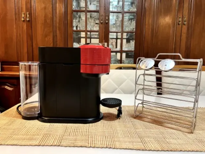 Cafeteira Nespresso em perfeito estado de conservação