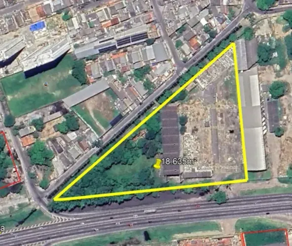 Área comercial 18.000 m2