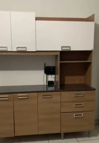 Vendo armário Itatiaia bem conservado