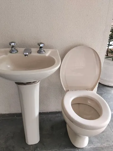 Conjunto de vaso e pia