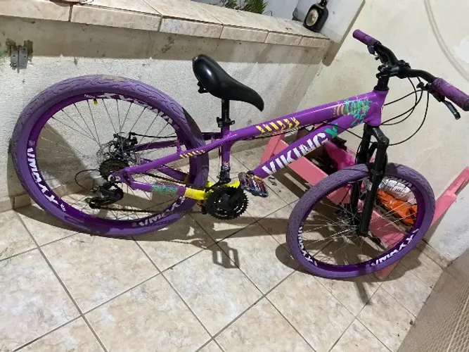 Bicicleta viking tuff 25, toda absolute com pneu vmax nois precinho.