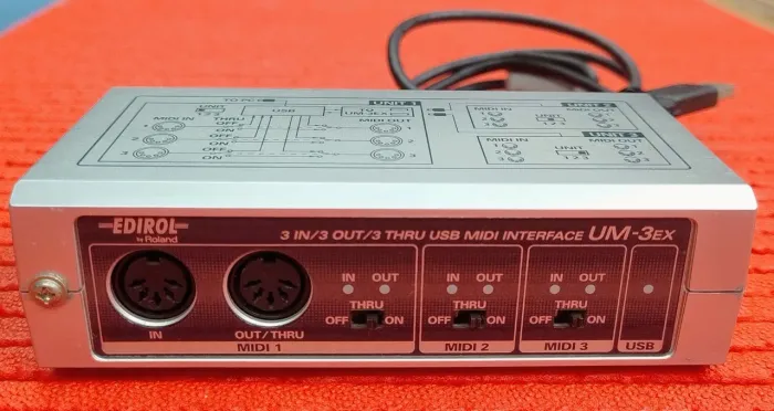 EDIROL BY ROLAND UM-3EX - INTERFACE MIDI USB 3x3