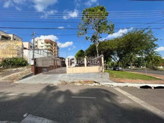 Área Comercial Exclusiva à Venda no Bosque, Rio Branco 4 Salas