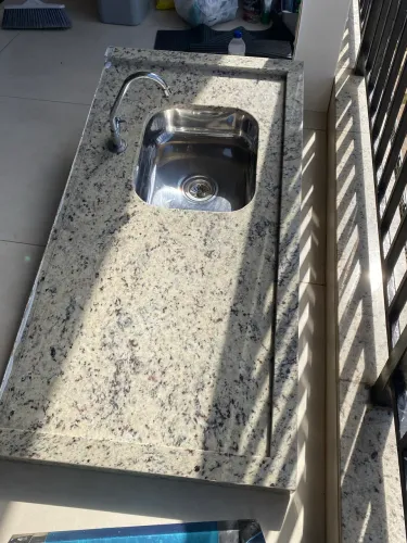 Bancada de Cozinha em Granito 1,20X60 + Cuba + Torneira + Tanque Inox (Completa)