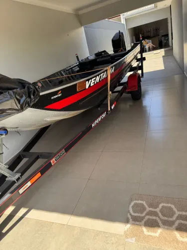 Barco Semichato Hyperfort + Motor MERCURY 50HP 