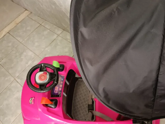 Carrinho de passeio jeep bandeirante.