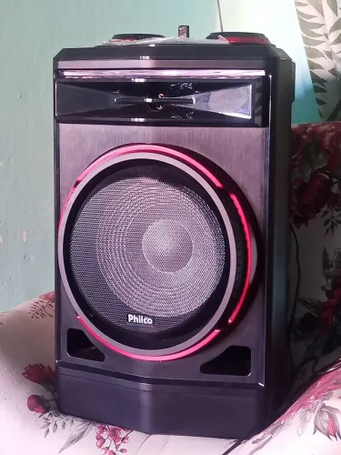 Caixa Philco 750w