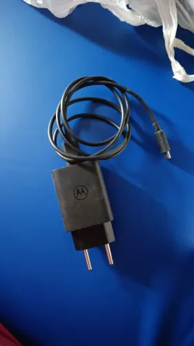 Vendo carregador tipo C original, deofo G84