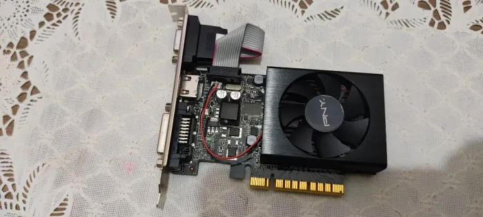Placa de vídeo PNY Geforce GT710 DDR3 1GB