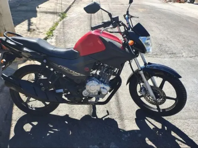 Yamaha factor 2022<br>Factor <br>Ano 2022<br>Km 40.000<br>Valor 8.000<br><br>Cep de garanhus<br>55290-000