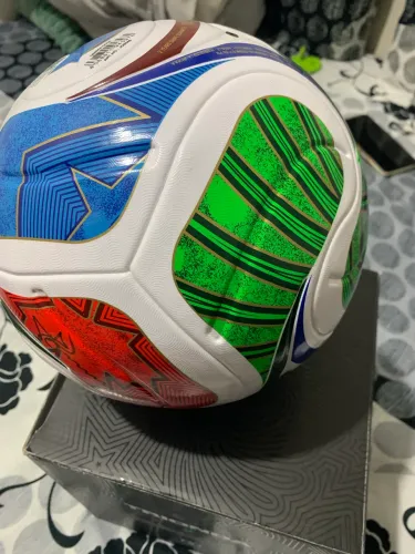 BOLA DA COPA 26 TRIONDA autografada por DUNGA