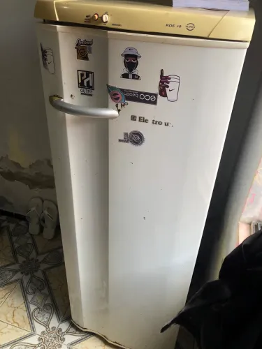 Geladeira Electrolux funcionando tudo 
