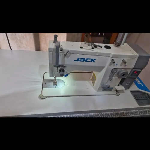 Máquina de costura Jack Reta e Zig-zag Motor Direct Drive