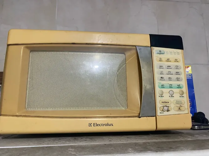 Micro ondas com defeito