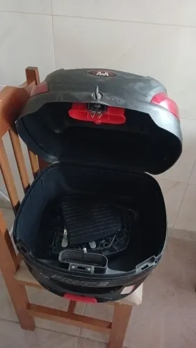 Baú completo de moto