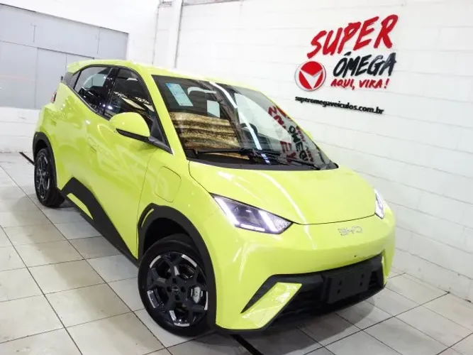 BYD Dolphin EV (Elétrico) 2025
