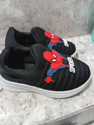 Tênis homem aranha número 25/26