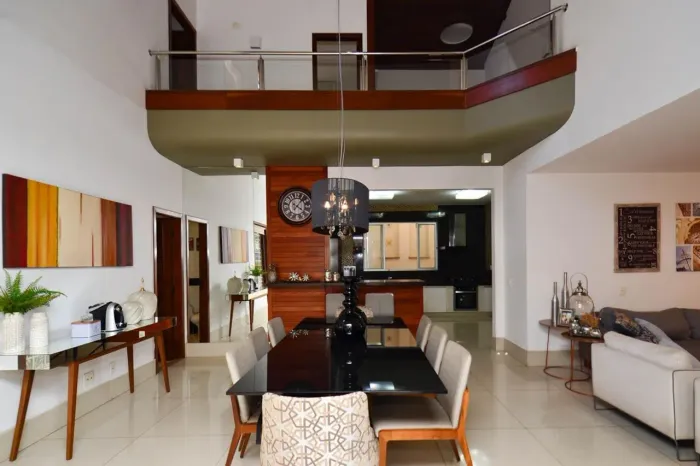 Casa à Venda - Fernão Dias, 5 Quartos, 360 m2