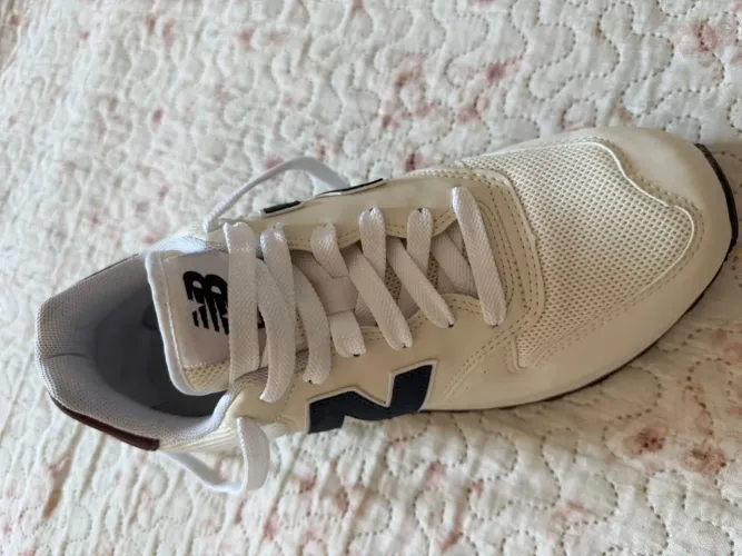 Tênis new balance original, nunca usado