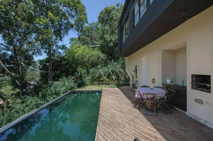 Casa à venda no Condomínio Vila Alpina | 420 m² - 4 suítes