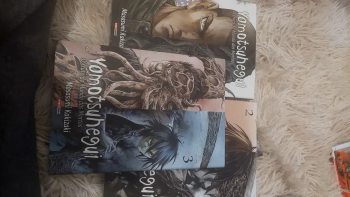 Coleção de mangás + Actions Figures