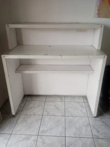 Balcão Pequeno e Prático 