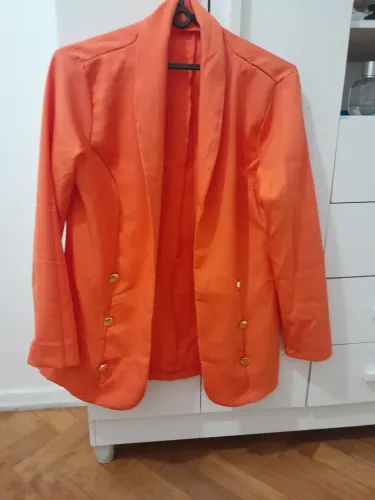 Blazer Coral + Duas Blusas Sociais Tam:M