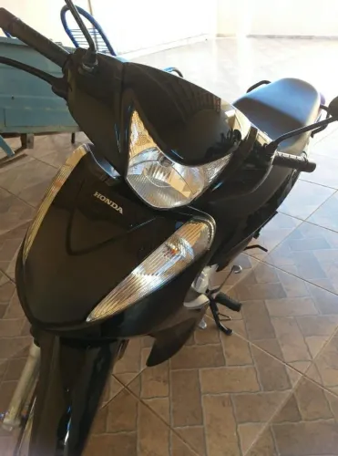 Vendo Biz 2011/2012 Preta /Partida Elétrica