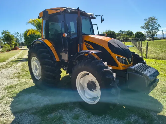 Valtra a144