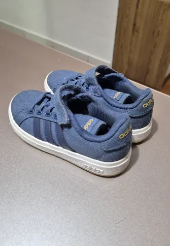 Tênis Infantil Adidas Tamanho 26