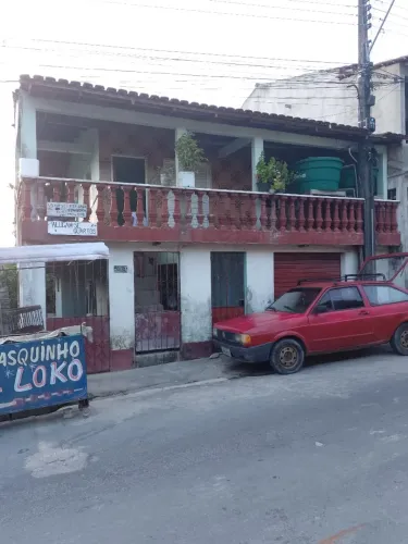 VENDE-SE ESTA CASA