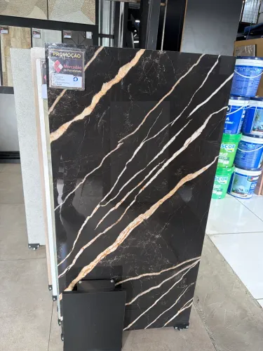 Piso cerâmico